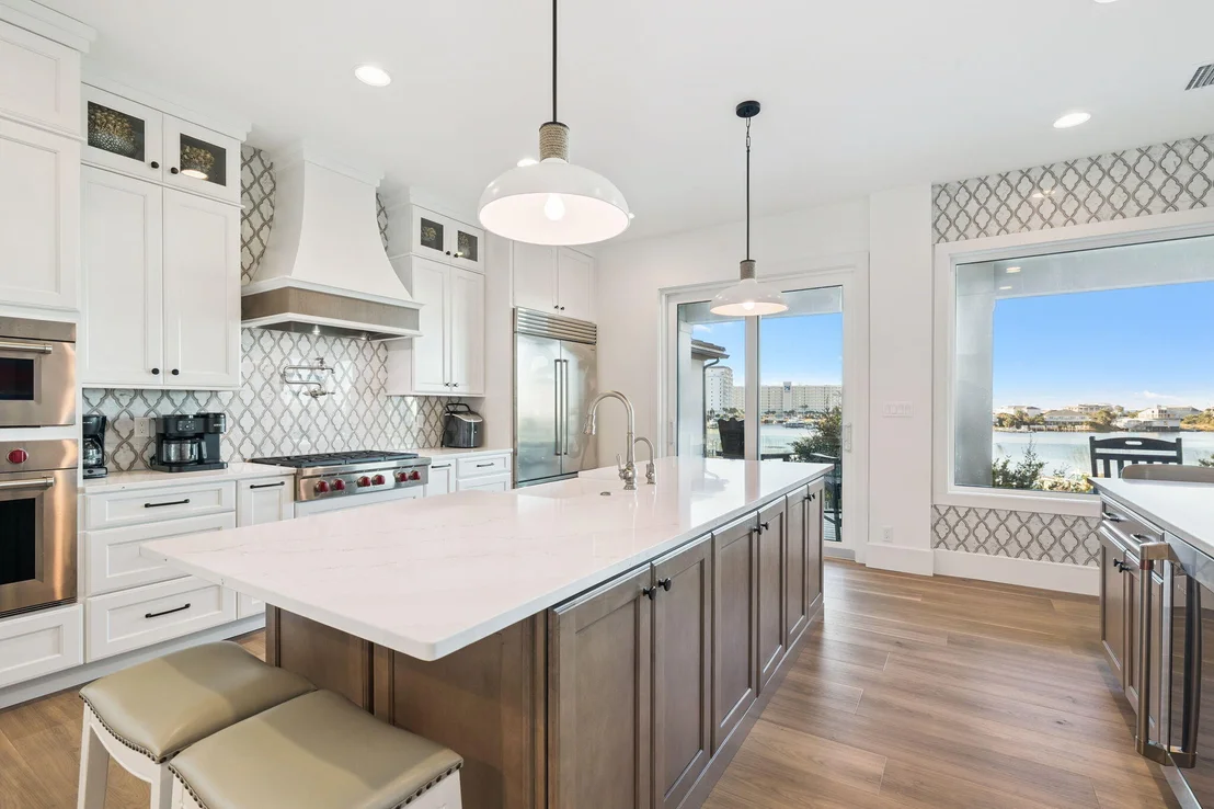 Photo of 754 Harbor Boulevard