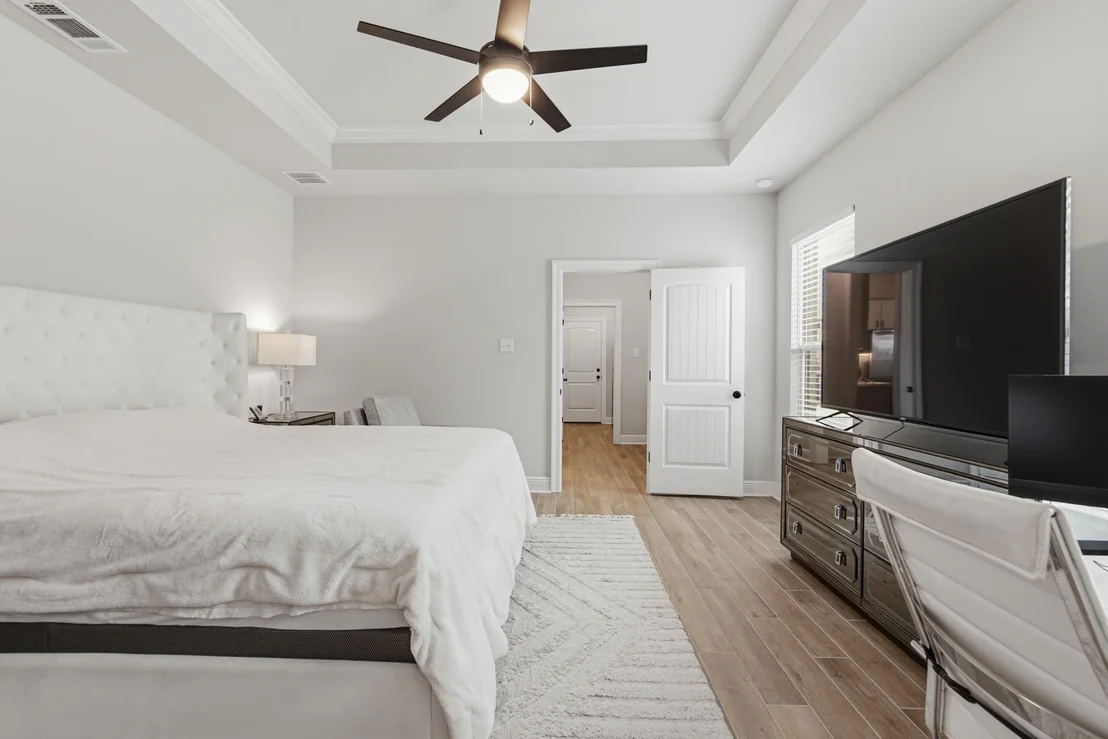 Photo of 395 Constellation Avenue