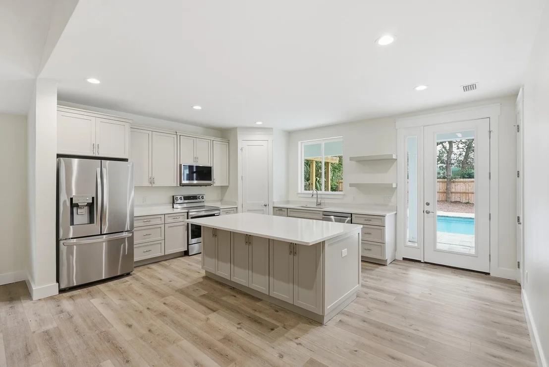 Photo of 465 Seacrest Drive