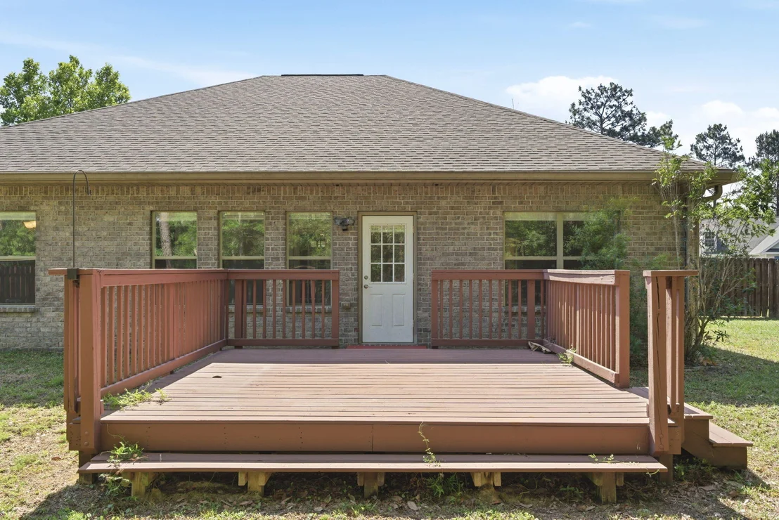 Photo of 106 Crab Apple Avenue