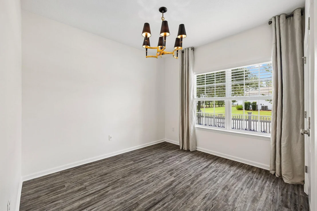 Photo of 48 Sarona Street