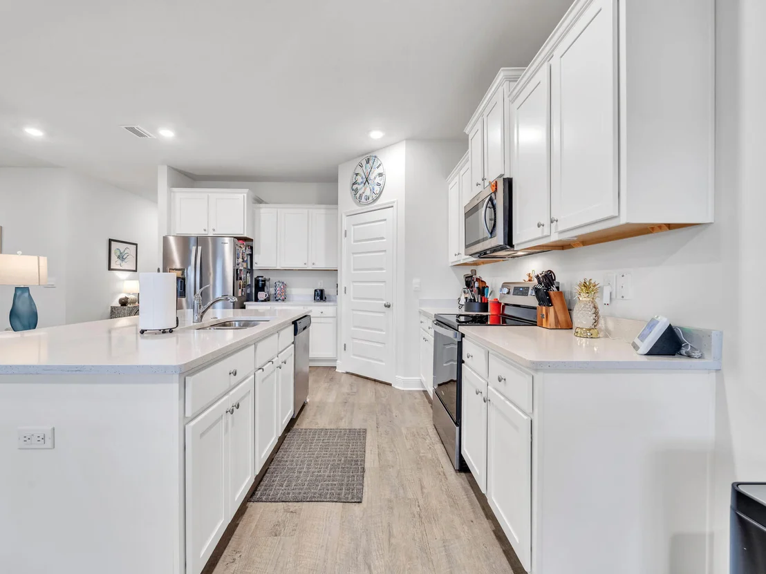 Photo of 131 W Oak Trees Lane