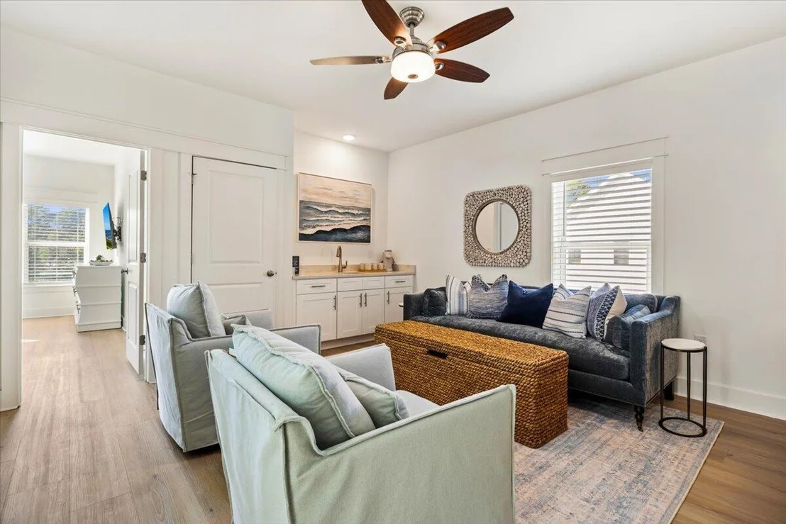 Photo of 120 Charming Way