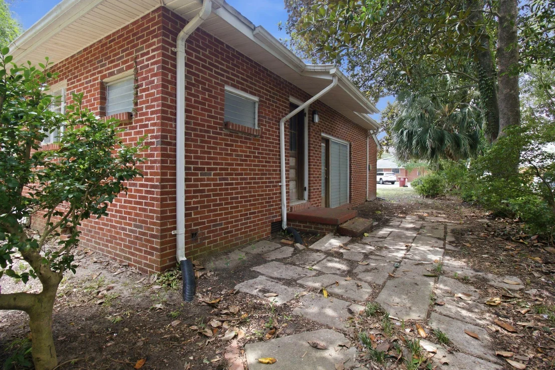 Photo of 855 N Pearl Street