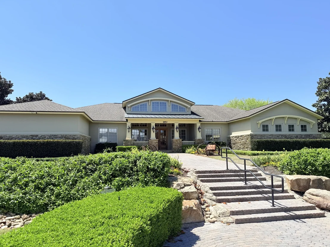 Photo of 379 Whitman Way