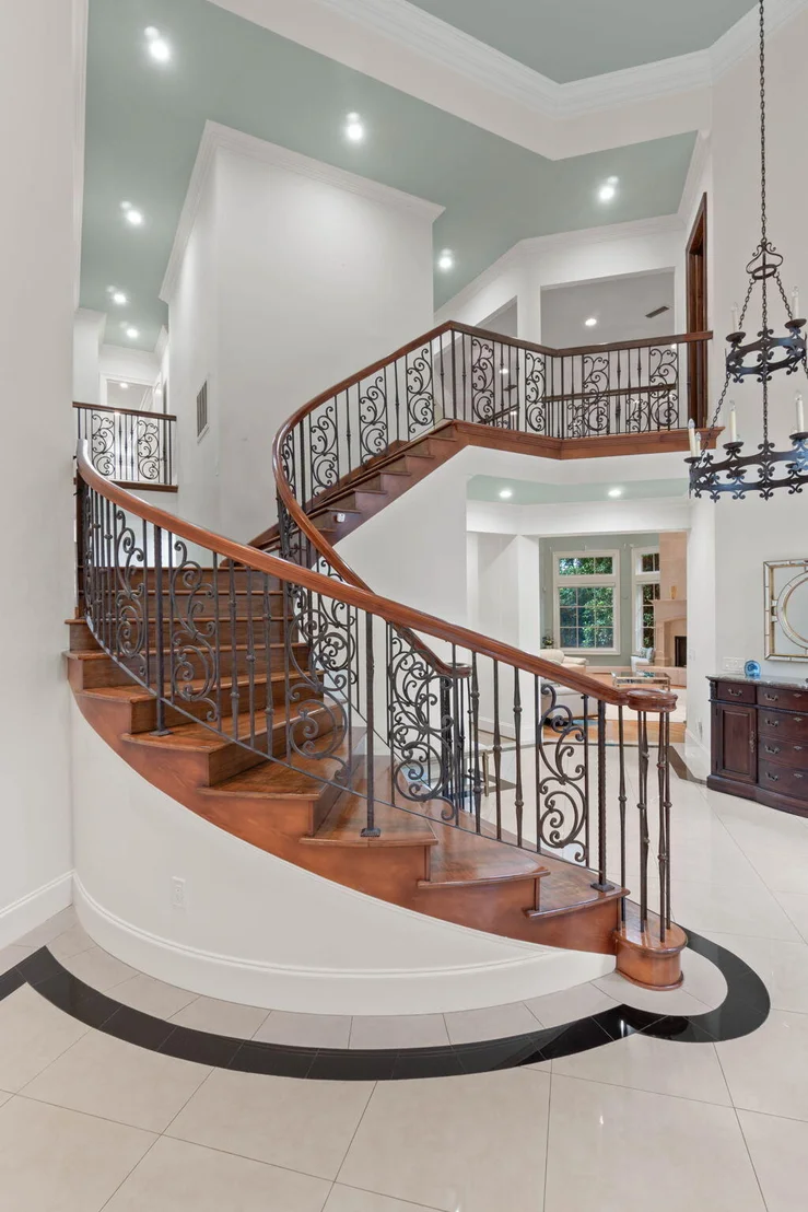 Photo of 4350 Stonebridge Road