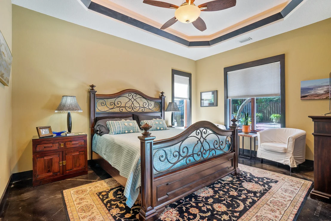 Photo of 100 Vista Bluffs