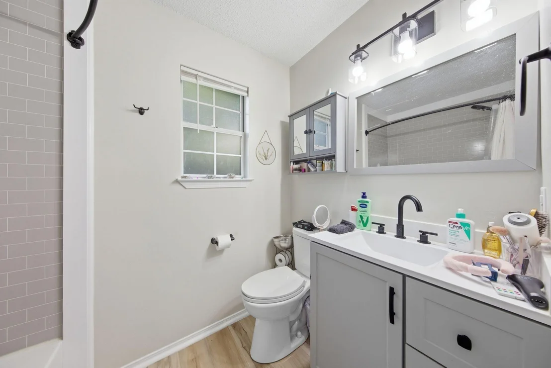 Photo of 2144 Estate Circle