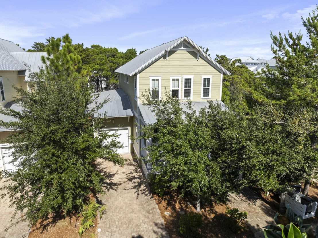 Photo of 470 Gulfview Circle