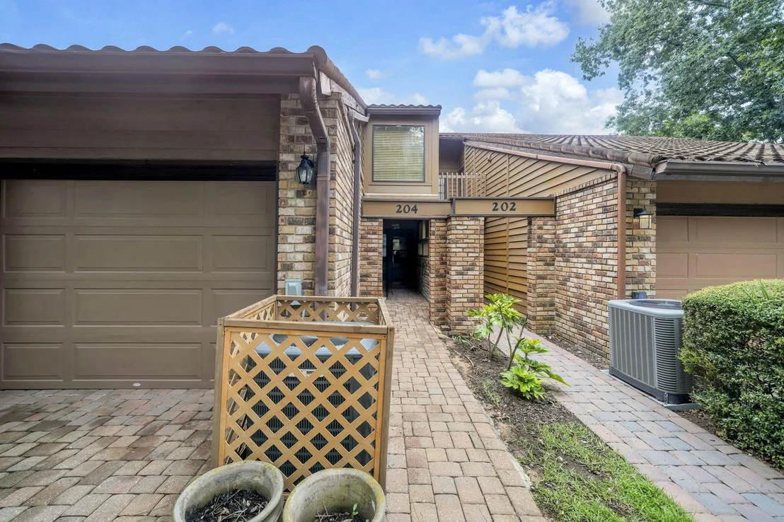 Photo of 204 Regatta Drive