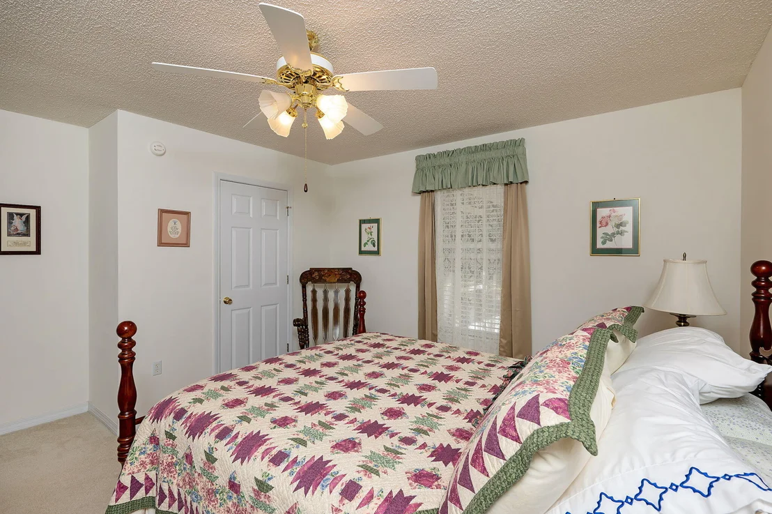 Photo of 5843 Saratoga Drive