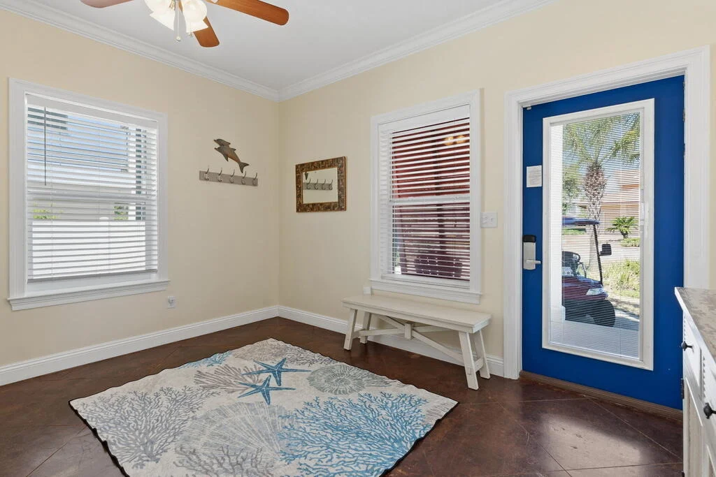 Photo of 64 DOLPHIN Street