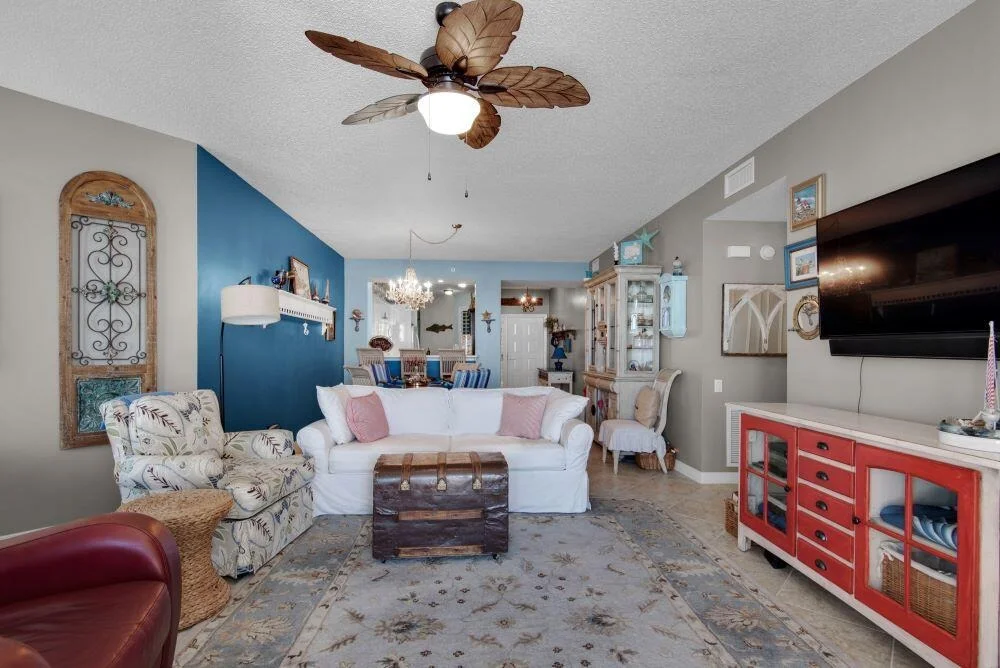 Photo of Unit W15E at 8501 Gulf Boulevard