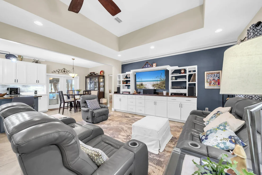 Photo of 79 Shoreline Drive