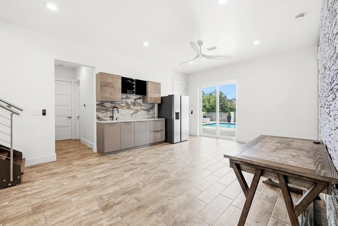 Photo of 326 Summit Drive