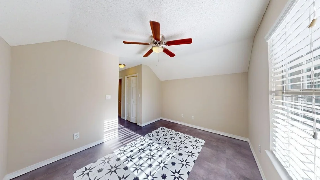 Photo of 855 Mande Court