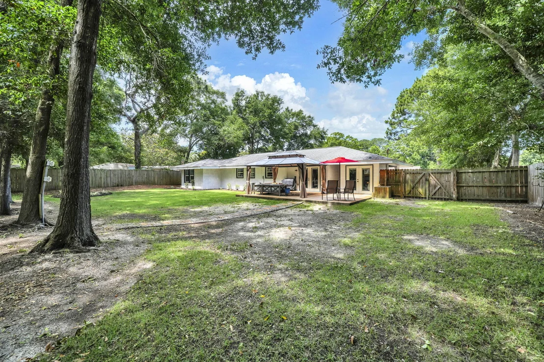 Photo of 59 NE Oregon Drive