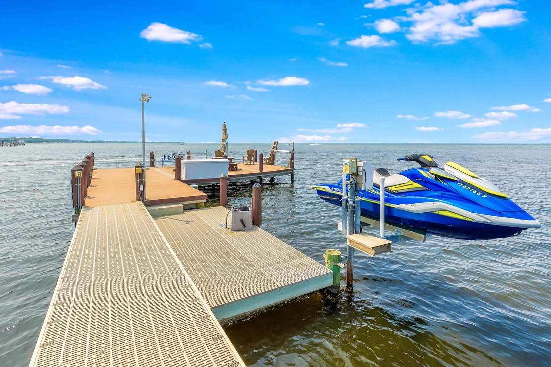 Photo of 4300 Breakwater Drive