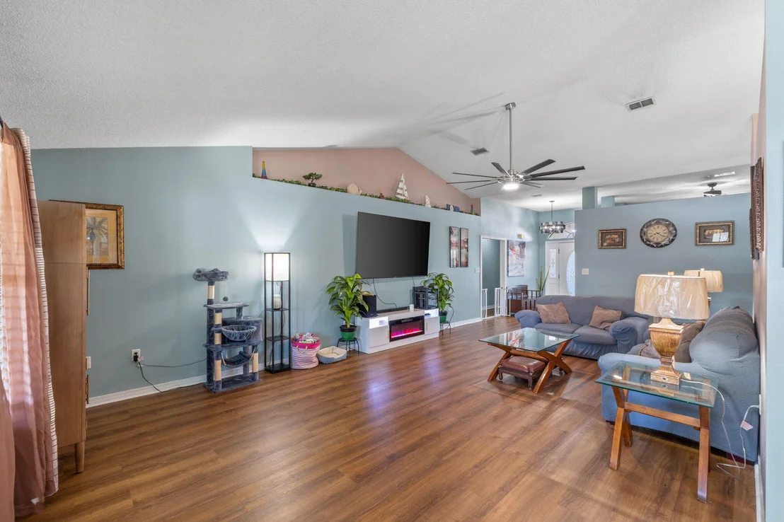 Photo of 9562 Dynasty Lane