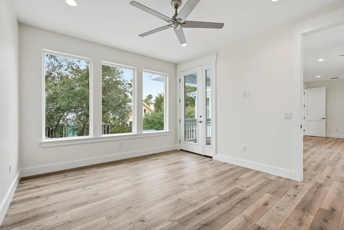 Photo of 465 Seacrest Drive