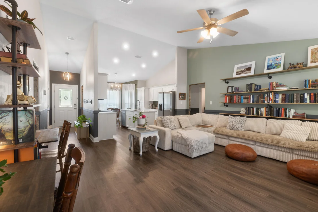 Photo of 6042 Capitol Drive