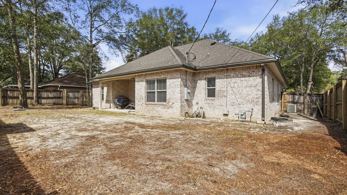 Photo of 2806 Dunlop Lane