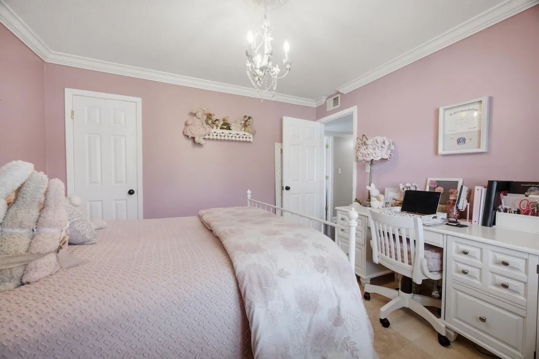 Photo of 325 Echo Circle