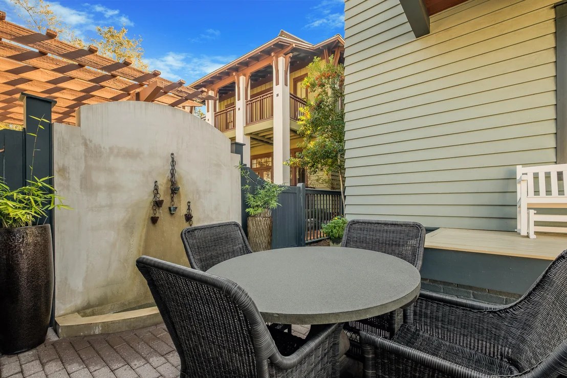 Photo of 220 Wiggle Lane