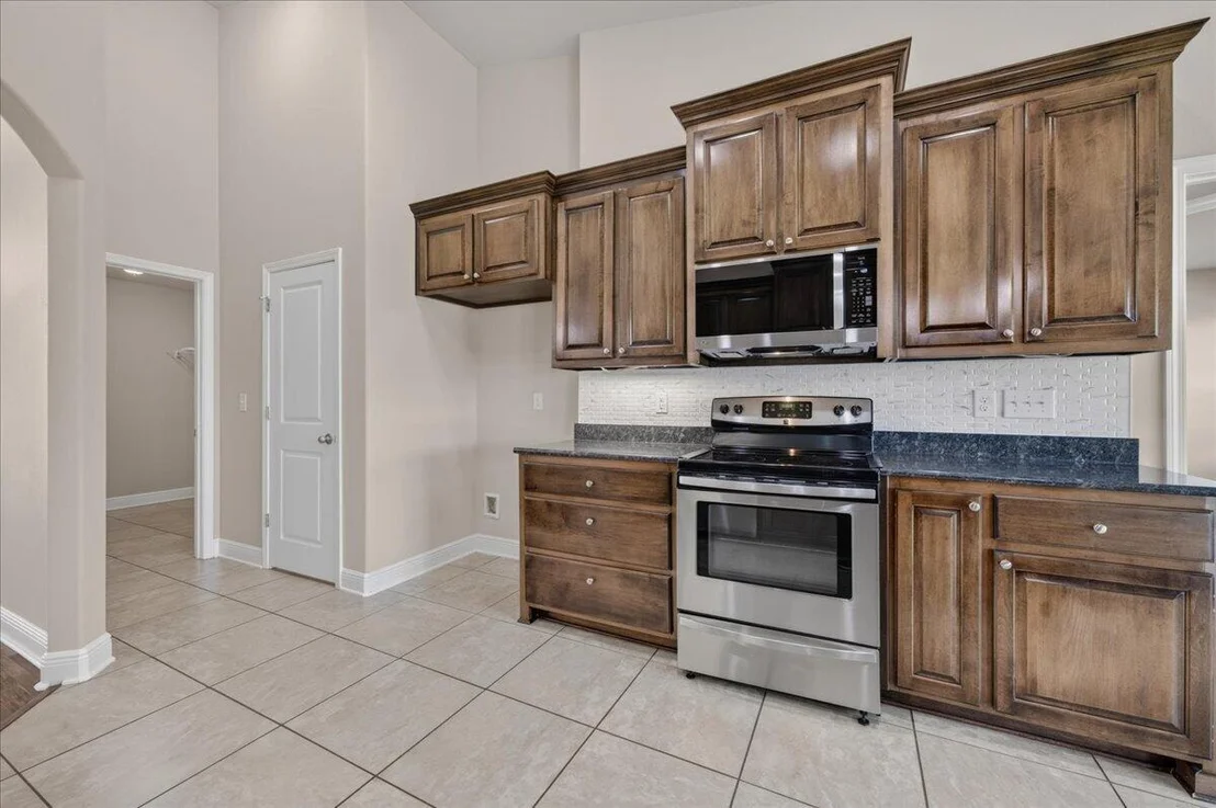Photo of 6072 Winchester Circle
