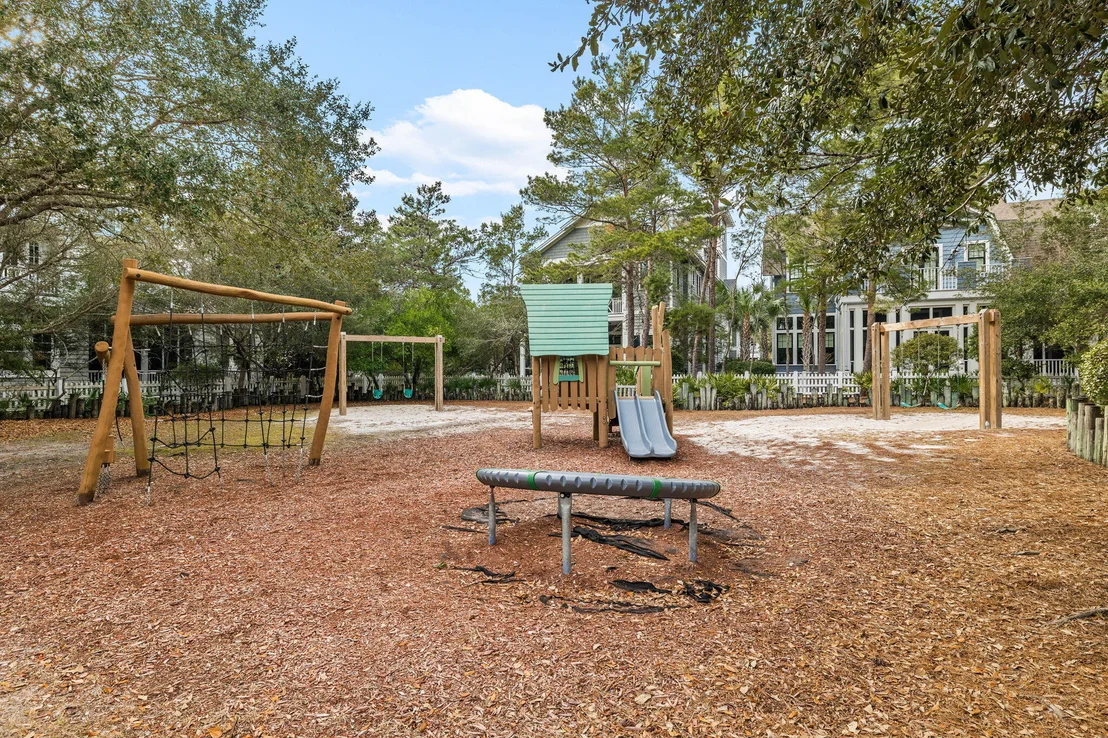 Photo of 30 N Shingle Lane