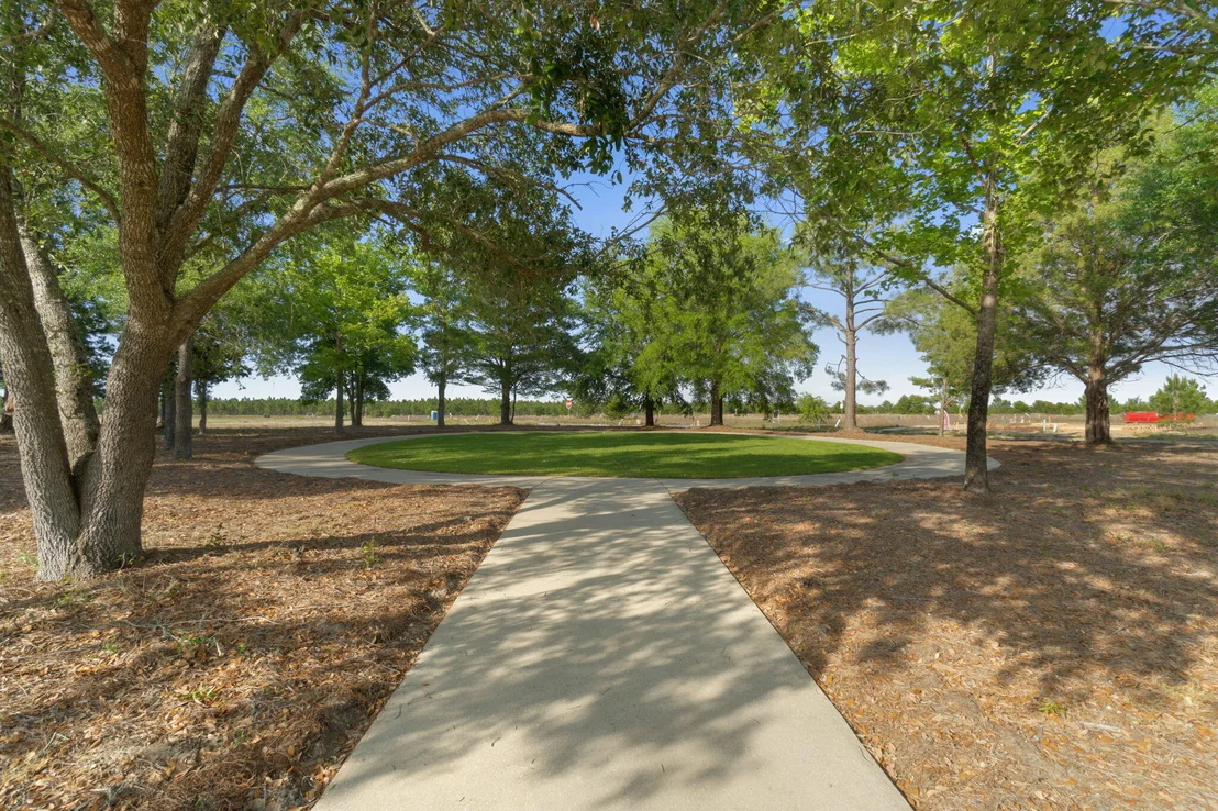 Photo of 454 Arrowwood Boulevard