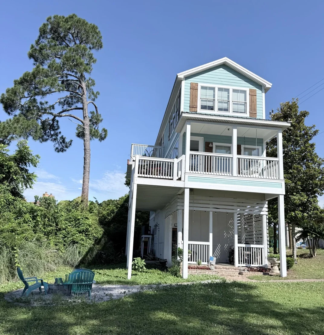 Photo of 197 Bayshore Drive