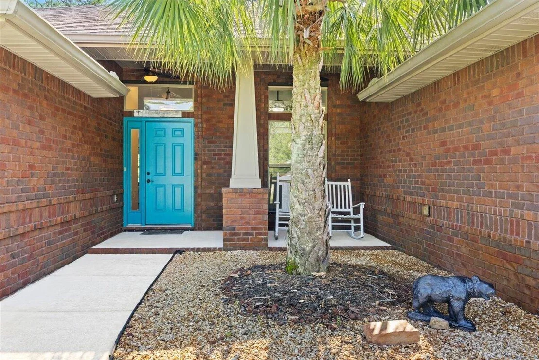 Photo of 2296 Valley Road