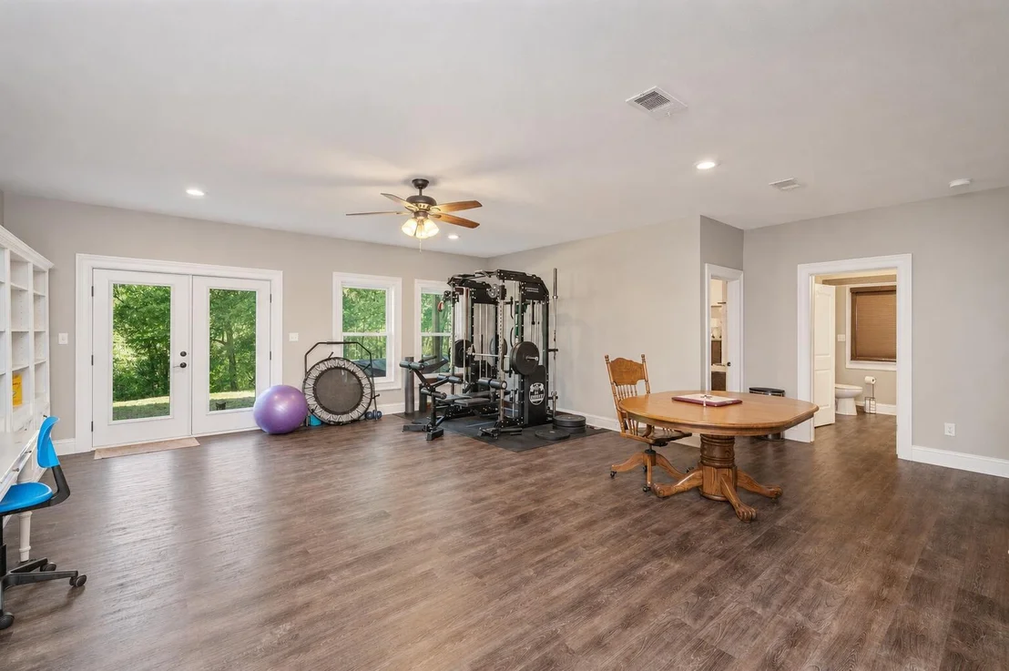 Photo of 1827 Waterway Drive