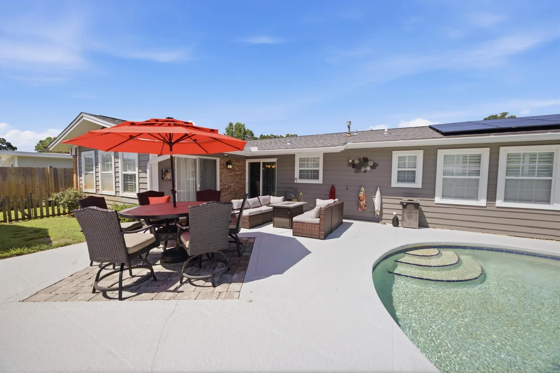 Photo of 325 Echo Circle