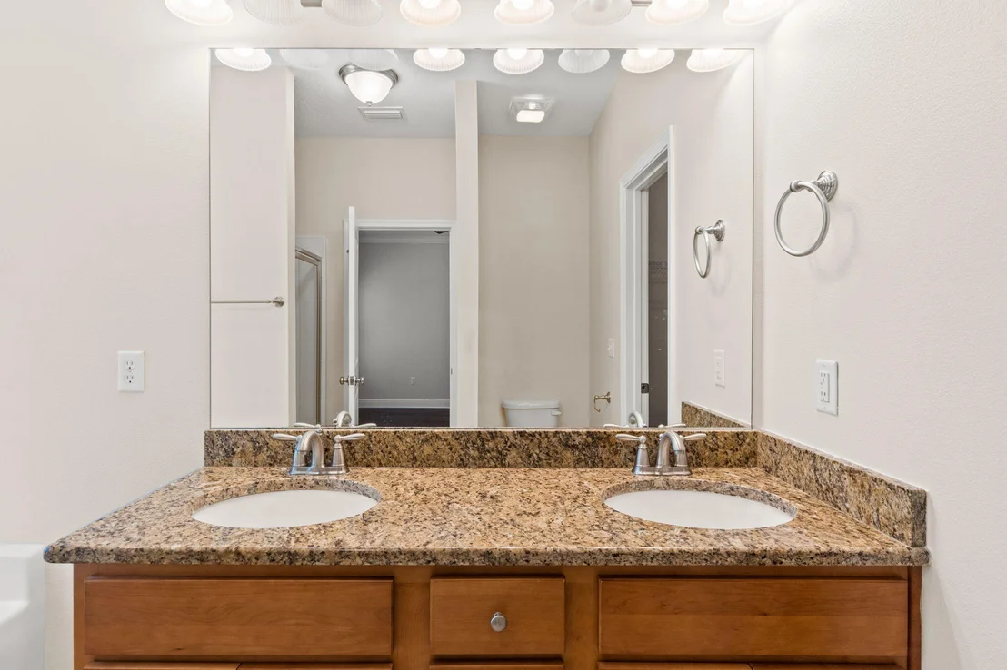 Photo of 233 Whitman Way