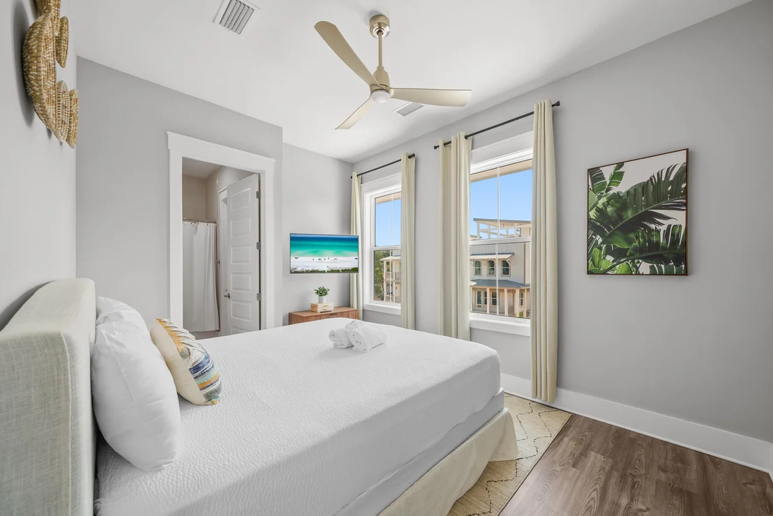 Photo of 28 W Queen Palm Drive