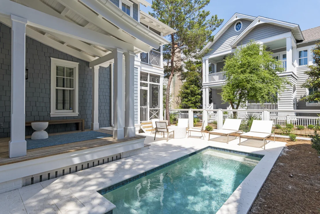 Photo of 30 N Shingle Lane