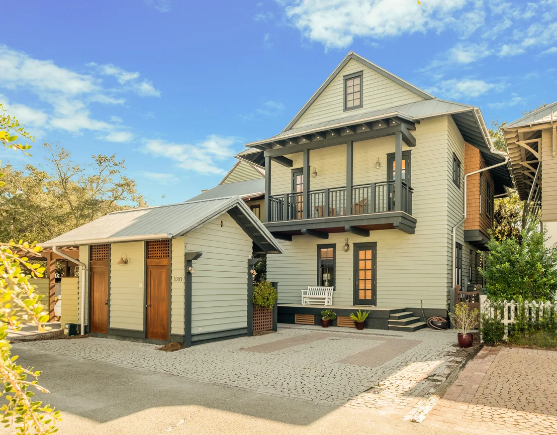 Photo of 220 Wiggle Lane