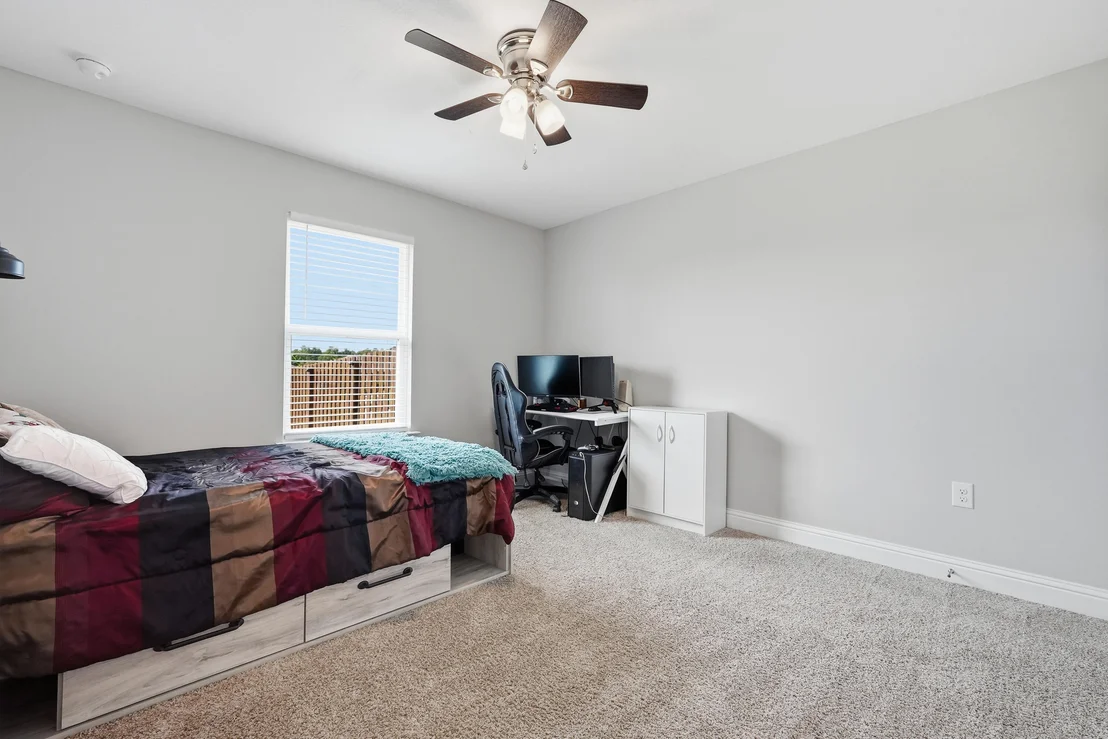 Photo of 5302 Moore Loop