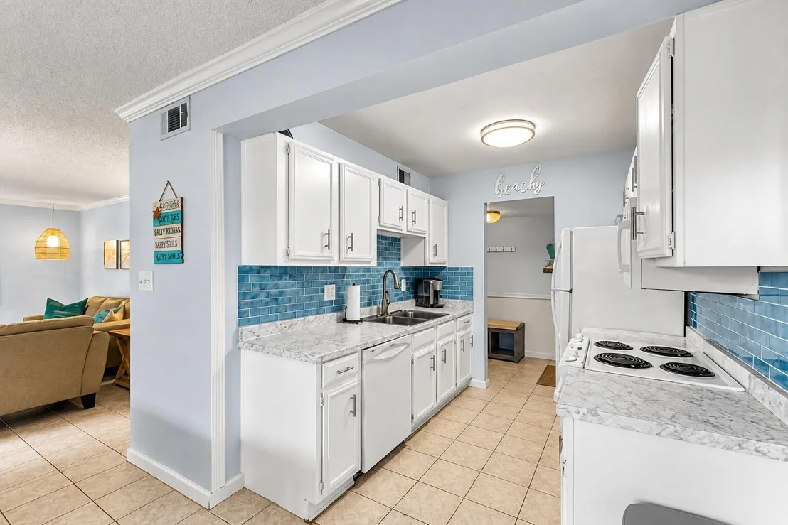Photo of Unit UNIT33A at 373 Sunset Bay