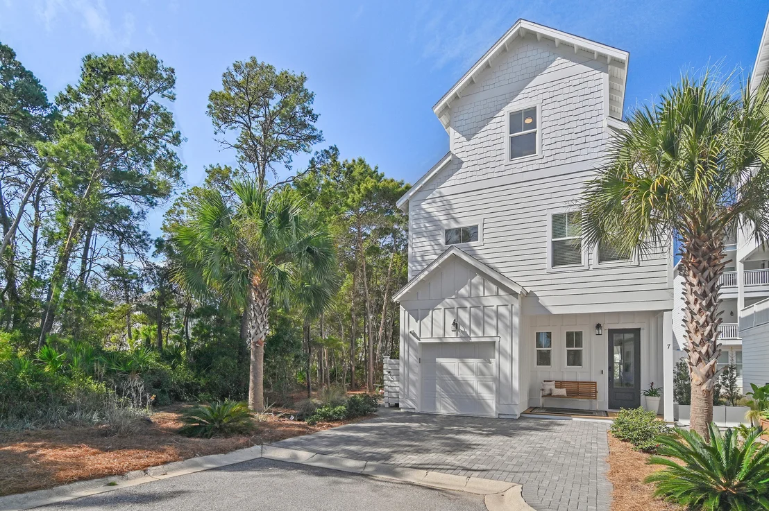 Photo of 7 Valdare Lane