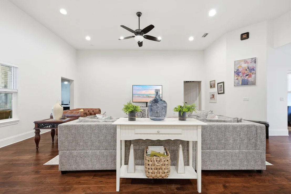 Photo of 4078 Bond Circle