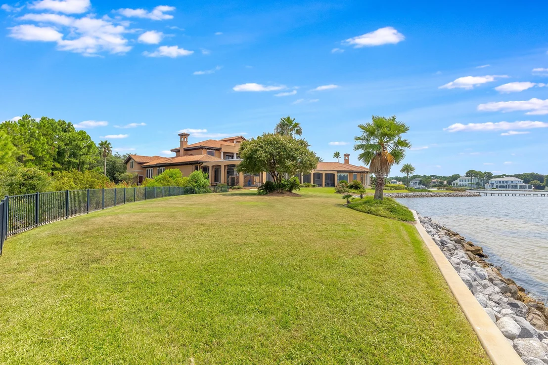 Photo of 4300 Breakwater Drive