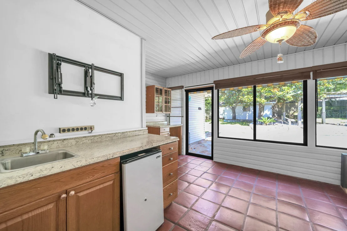Photo of 2319 Canal Drive
