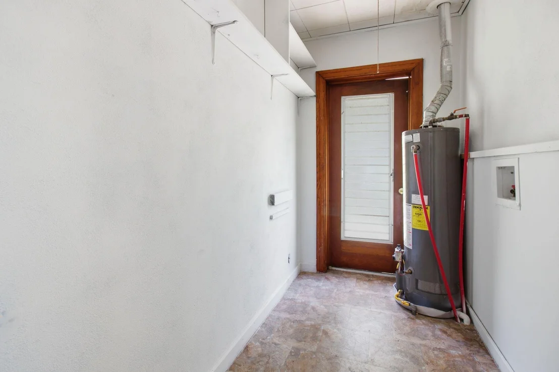 Photo of 855 N Pearl Street