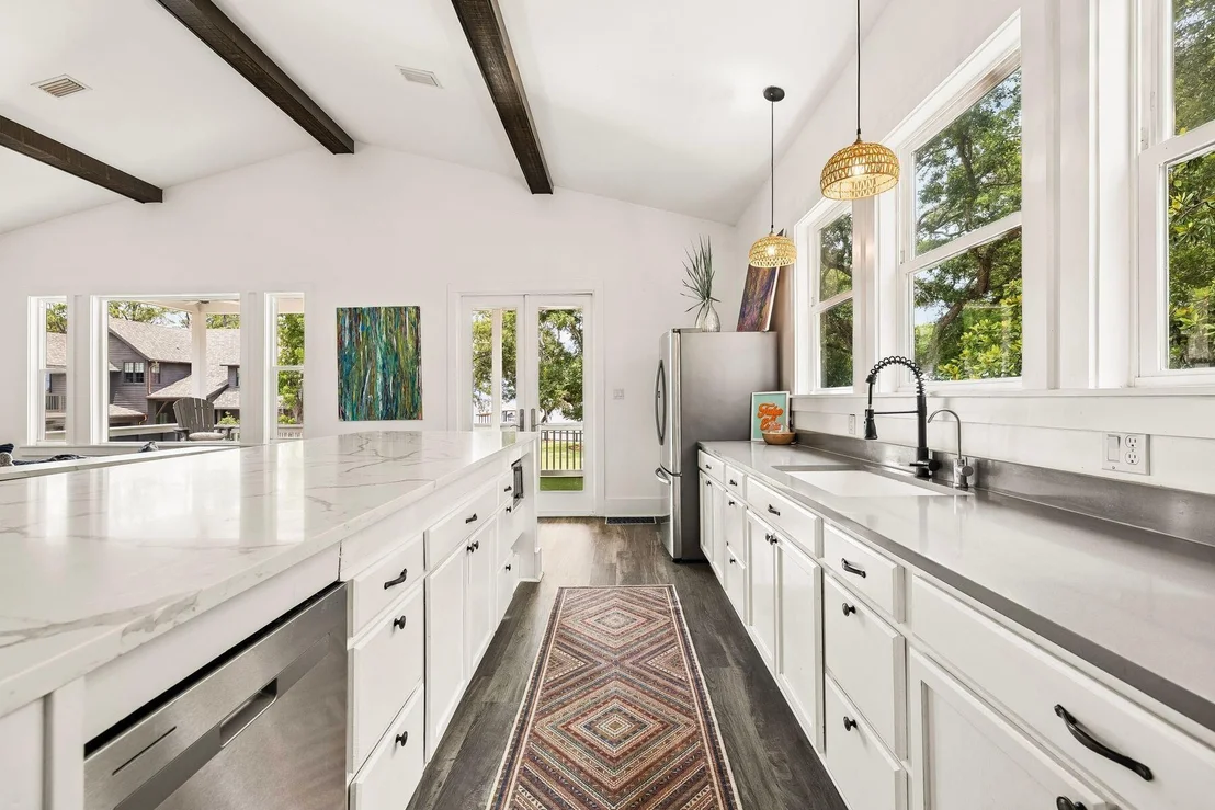 Photo of 71 Silverleaf Lane