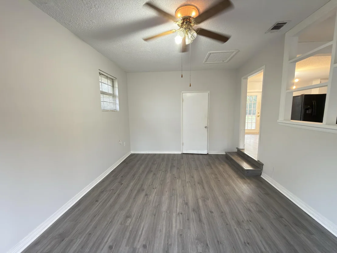 Photo of 208 Forrest Parkway