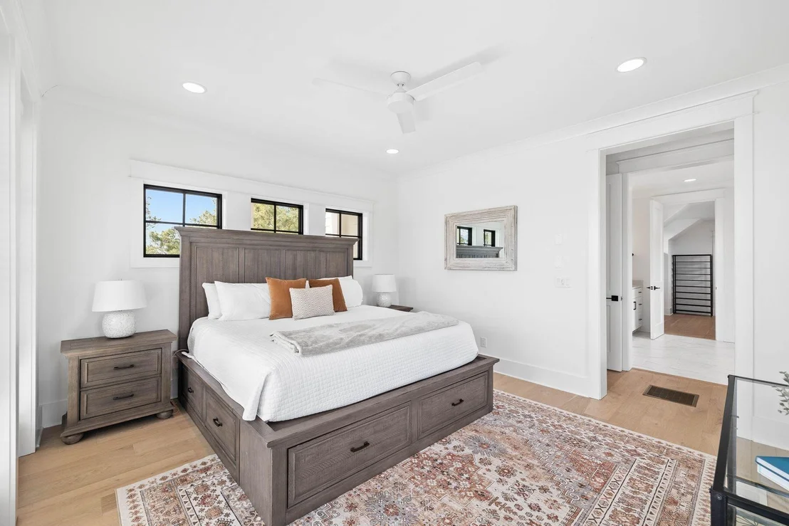 Photo of 42 Grande Pointe Circle