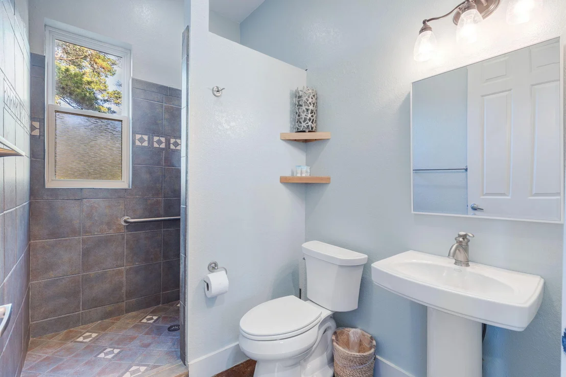 Photo of 714 Allen Loop Drive